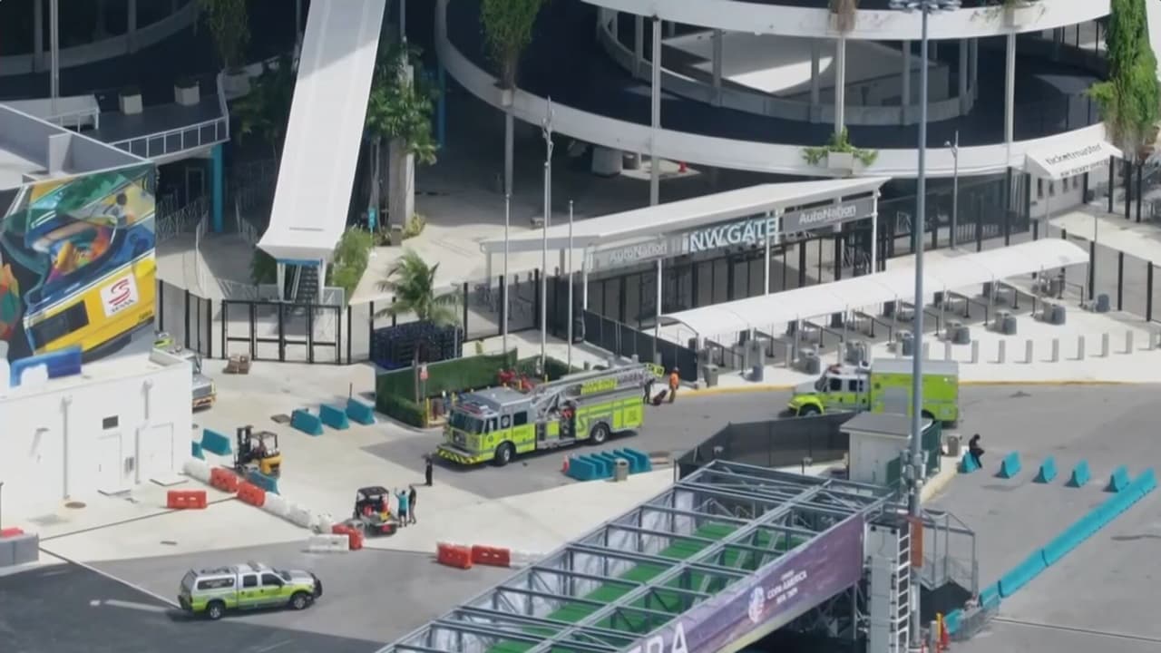 Tres heridos por aparente explosión de un horno en el estadio Hard Rock de Miami Gardens