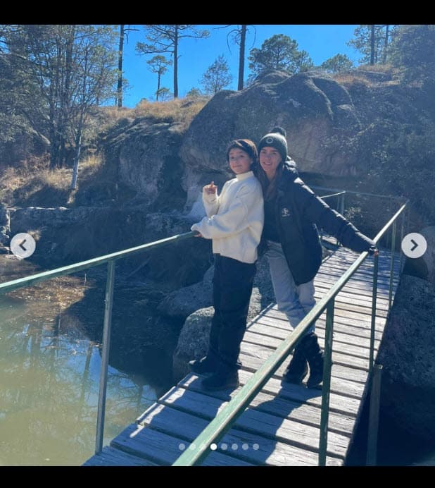 También se le pudo ver al lado de sus dos hijos, mientras esperan saber cuántos años pasará el actor en la cárcel.
<br>