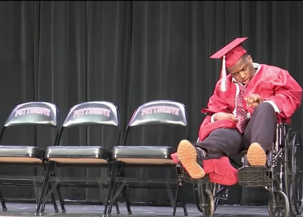 <b>"Es un joven muy feliz, a pesar de todo lo que pasa, siempre tiene una sonrisa en su rostro"</b>, dijo su padrastro, Sadiki West