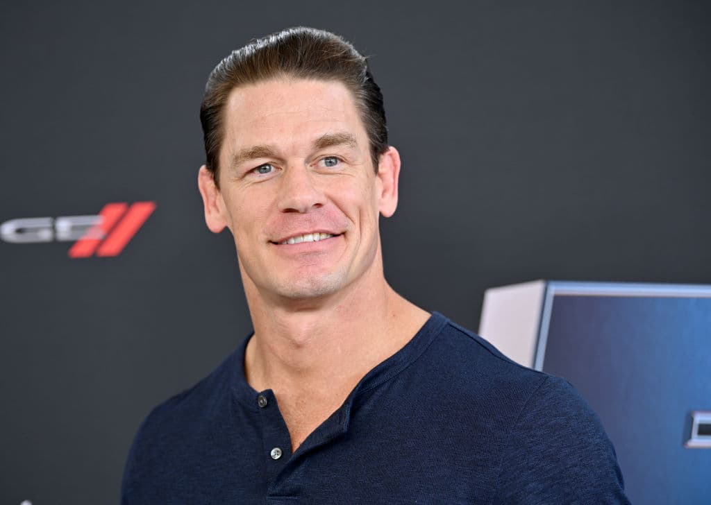 John Cena | Antes de convertirse en ícono de la WWE, jugó en Springfield College. Debutó en el séptimo arte en The Marine y será parte del elenco de la novena entrega de Fast and Furious.
