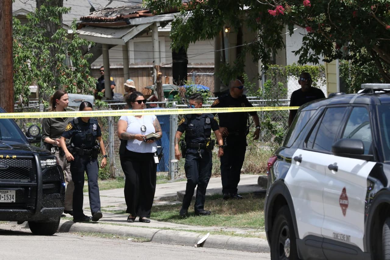 Un hijo es sospechoso de disparar y matar a su madre en San Antonio