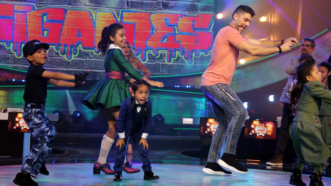 Así mismo, Adrián y sus peques movieron la cintura para poder obtener el premio del PG Dura Challenge.