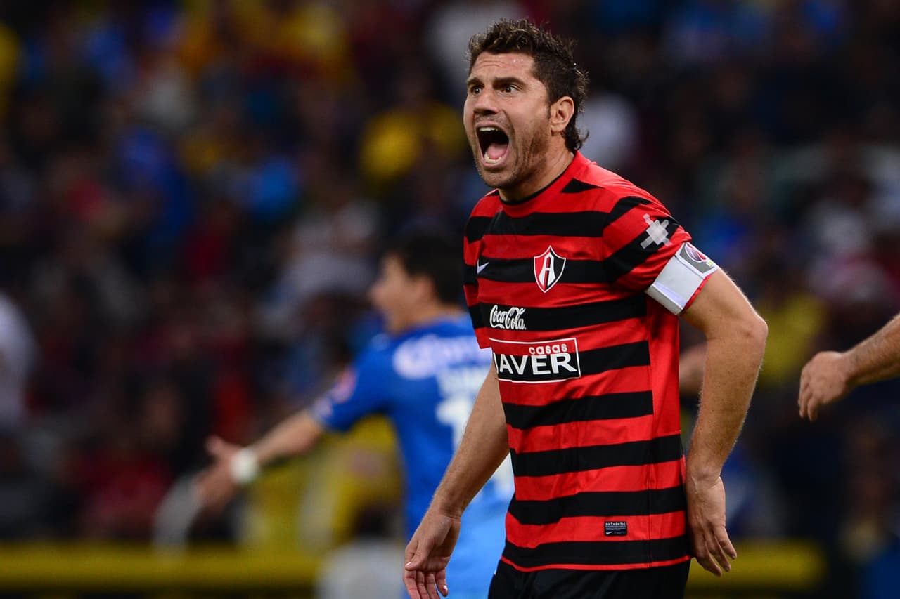 Leandro Cufré, DT del Atlas, defensa.