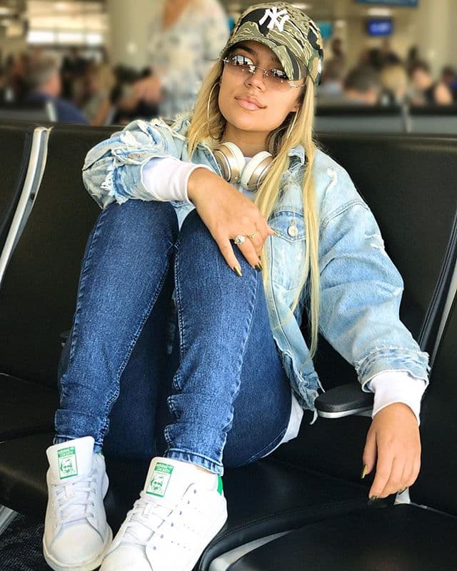 Hasta el momento, Karol G no ha respondido. Ni siquiera porque
<b> Luis Suárez ya se comprometió a estar ahí</b> cuando ellos tomen la decisión.