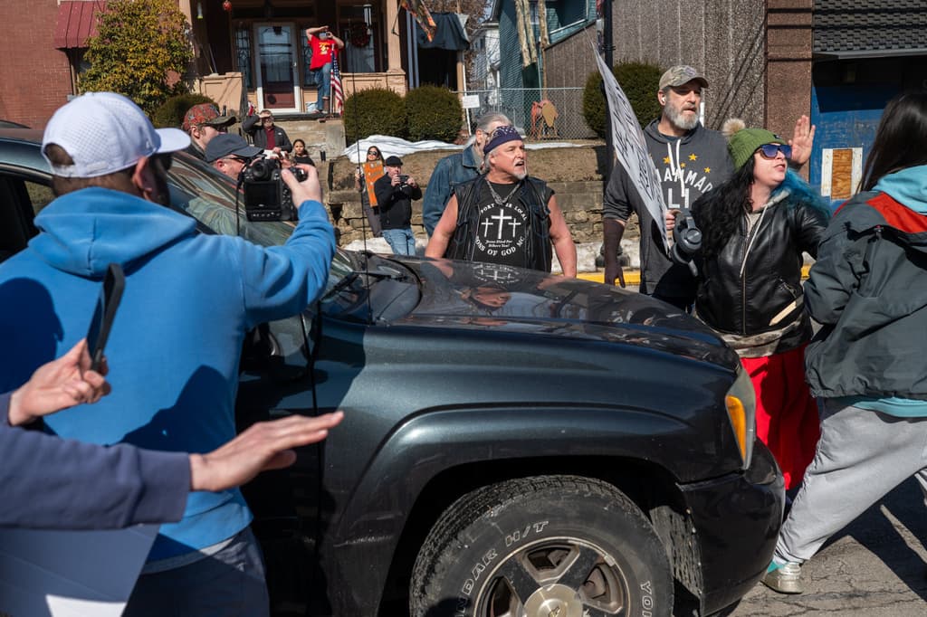 ICE y un centro de datos se enfrentan a un suburbio de Pittsburgh en una batalla cívica