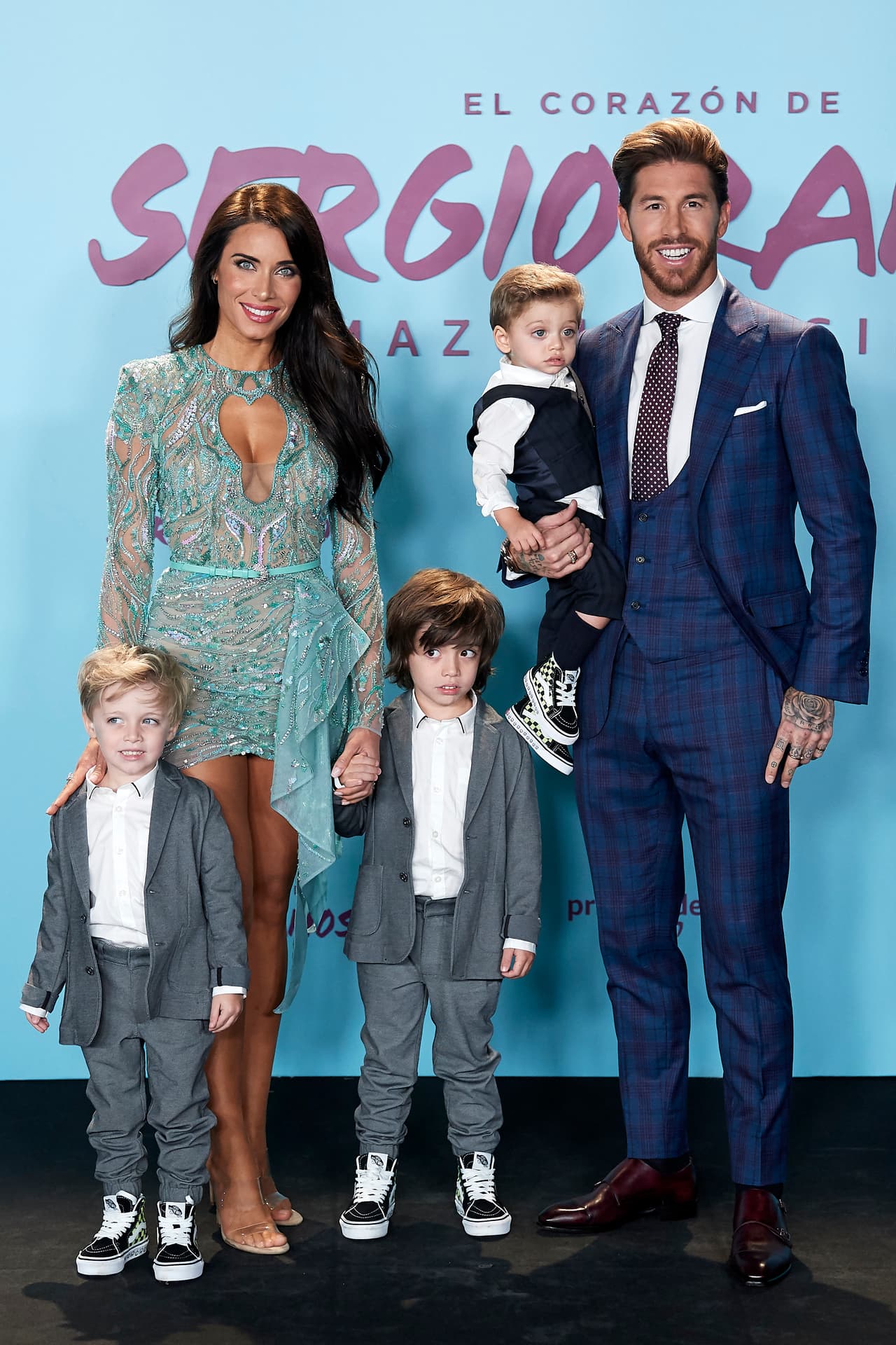 <b>Sergio Ramos y Pilar Rubio</b>
<br>En una entrevista para la revista ‘Esquire’ en 2019, el jugador de futbol aseguró que “soñó tres veces” con su ahora esposa (con quien llegó al altar en 2019), durante unas vacaciones en 2008 en Sevilla, por lo que se animó a hablarle.