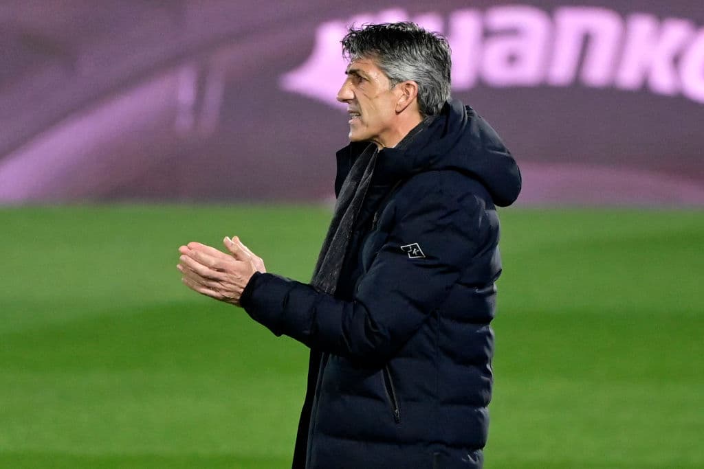 Real Madrid logra hacer empate ante la Real Sociedad y quedar 1-1. Los Txuri-urdines se pusieron arriba al minuto 55 con gol de Portu, pero fue ya al filo del partido, en el minuto 89, cuando Vinicius le dio al cuadro merengue un respiro e igualó el marcador para repartirse puntos en el cierre de la Jornada 25 de LaLiga.