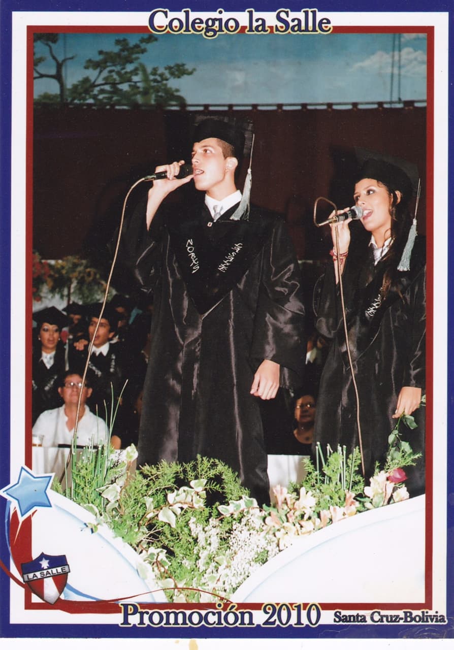 Amable, respetuoso y realista son 3 palabras que describen a este chico de Bolivia. Luis quiere hacer música romántica, ayudar a jóvenes con talento e inspirar a los demás a cumplir sus sueños.