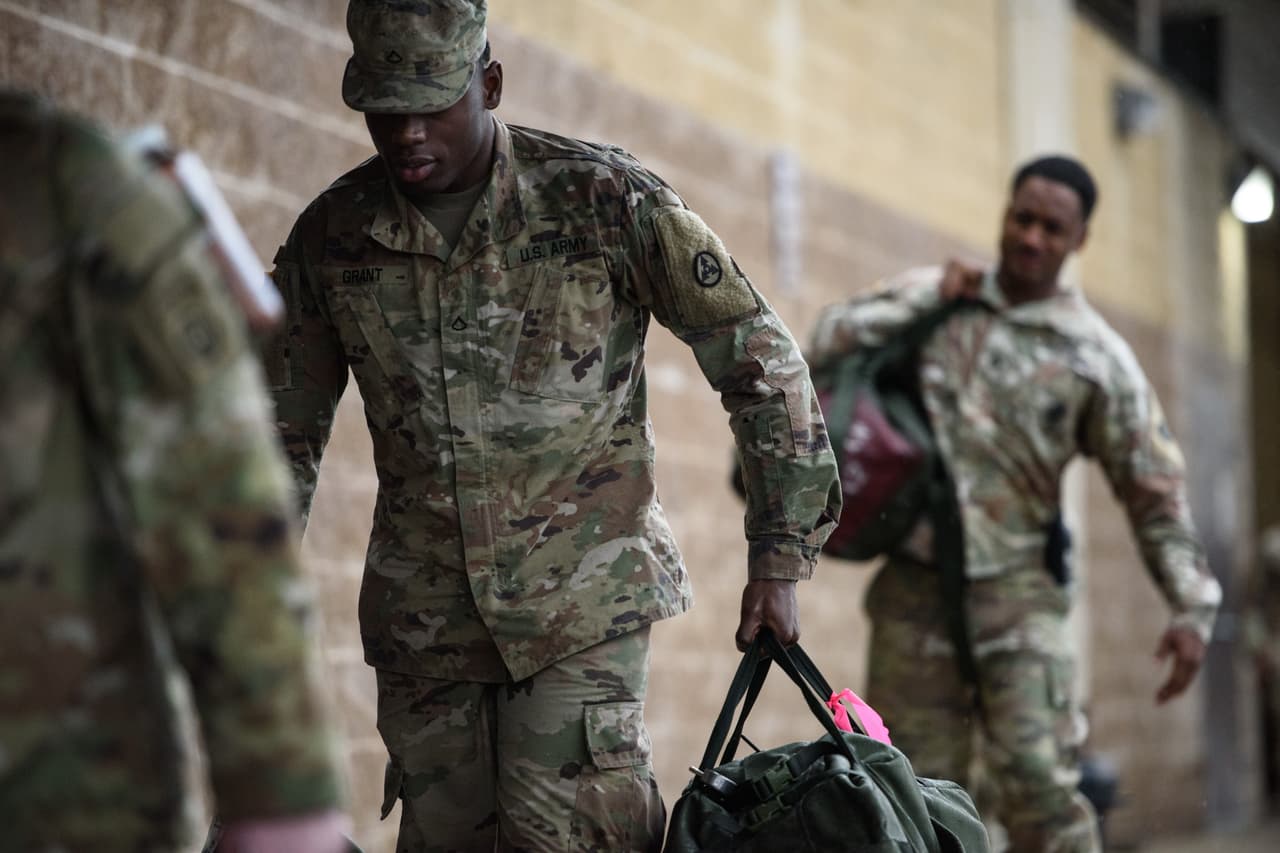 Un contingente de soldados ya se encuentra en la base de Fort Bragg, Carolina del Norte, en preparación para su despliegue a Kuwait.