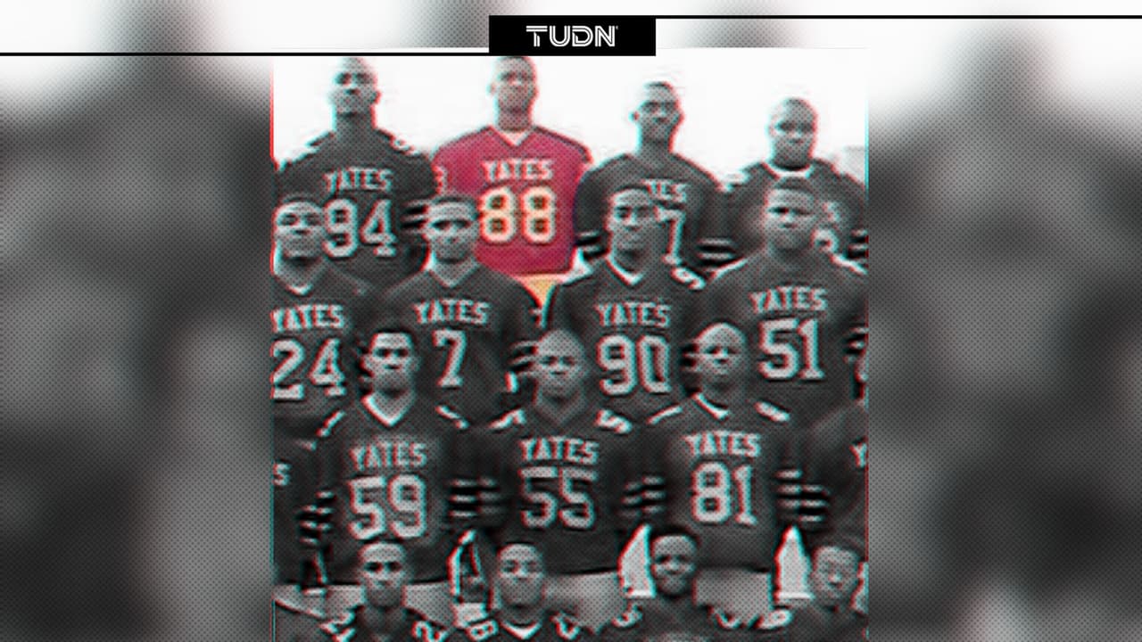 George Floyd con su equipo de preparatoria.