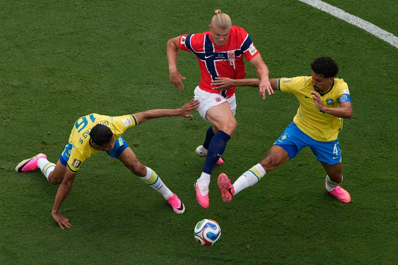 Erling Haaland burla a los brasileños.