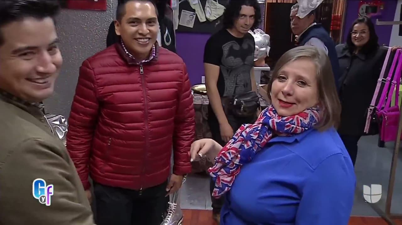 El pasado mes de agosto, la señora se ganó la enemistad de Julián Gil cuando lo señaló de ser parte de las personas que ofendieron a Geraldine al decirle 'infiel', pues algunos medios mexicanos publicaron que esa fue la razón por la que había terminado su relación con Santiago Ramundo.