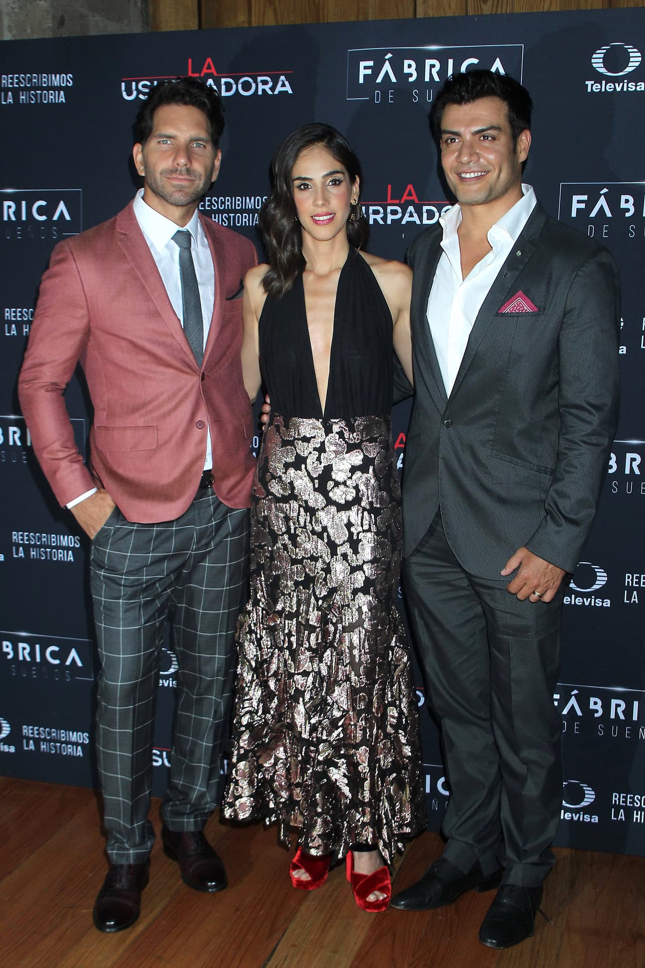 Ahora una versión nueva de La Usurpadora protagonizada por
<b>Sandra Echeverría</b>,
<b>Arap Bethke</b> y
<b>Andrés Palacios</b> llega a Univision el próximo 16 de septiembre a las 9PM/ 8C.