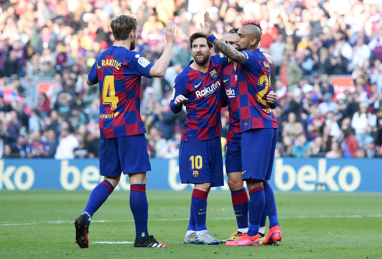 Semedo y Rakitic tuvieron oportunidades de gol al inicio de la segunda mitad.