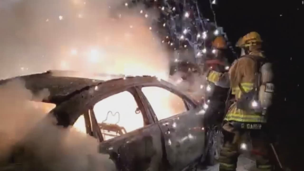 Con el fin de evitar esta enfermedad, la organización no lucrativa ‘The 100 Club’ donó $38,000 al Departamento de Bomberos de Phoenix para nuevos sistemas de prevención denominados ‘
<a href="https://www.stormstickdecon.com/" target="_blank">The StormStick Decontamination System</a>’ .
<br>