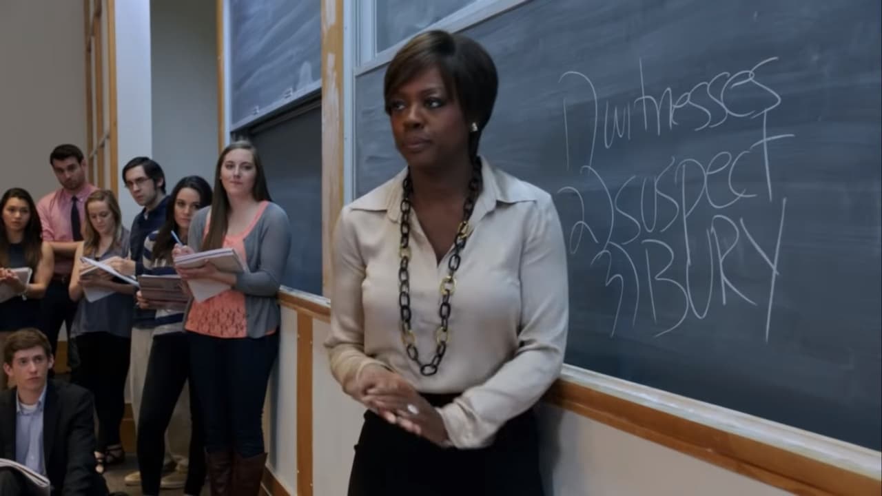 En la serie la penalista y profesora Annalise Keating se involucra en un asesinato con cinco de sus estudiantes.