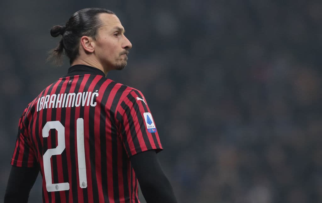 Zlatan inicia campaña para recaudar fondos para el coronavirus