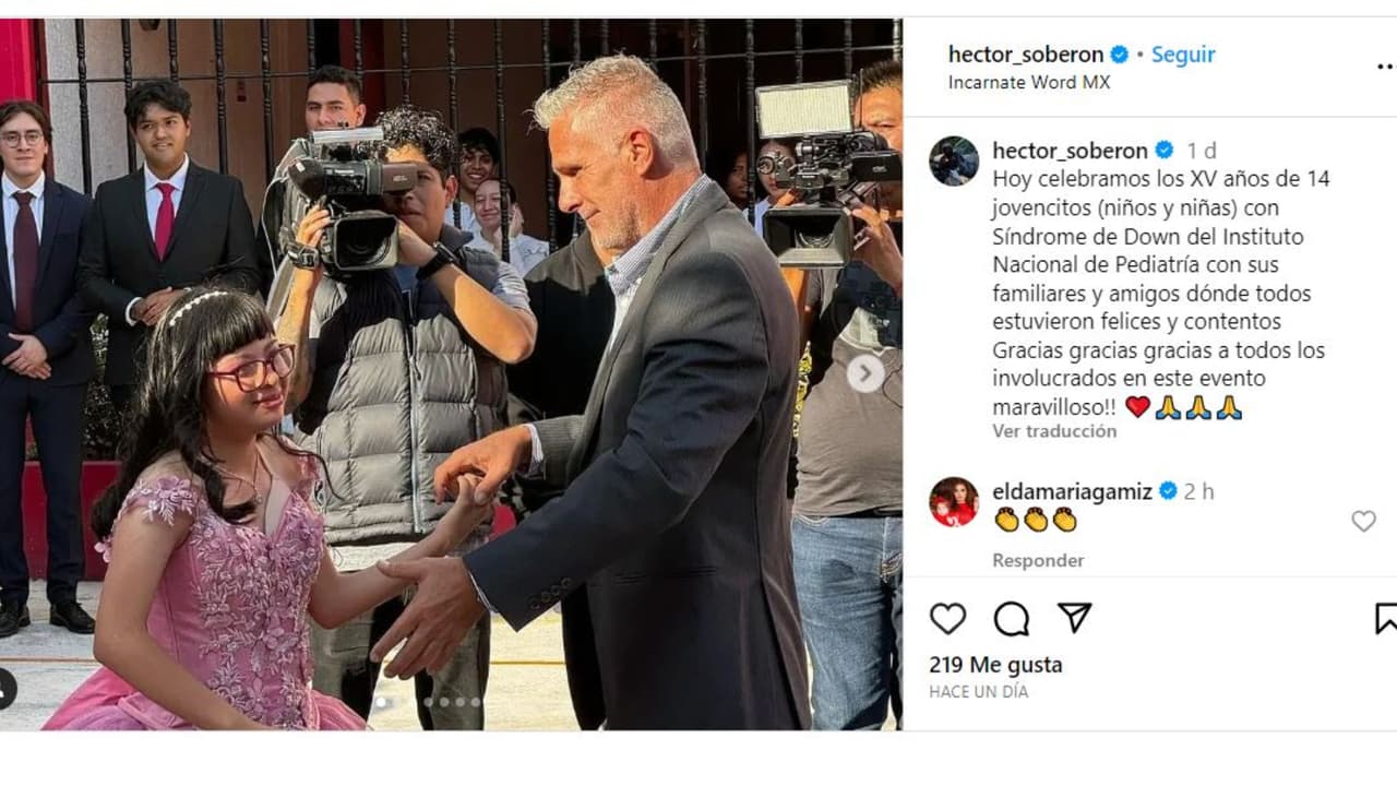 Héctor Soberón chambelán y padrino en fiesta de XV años.