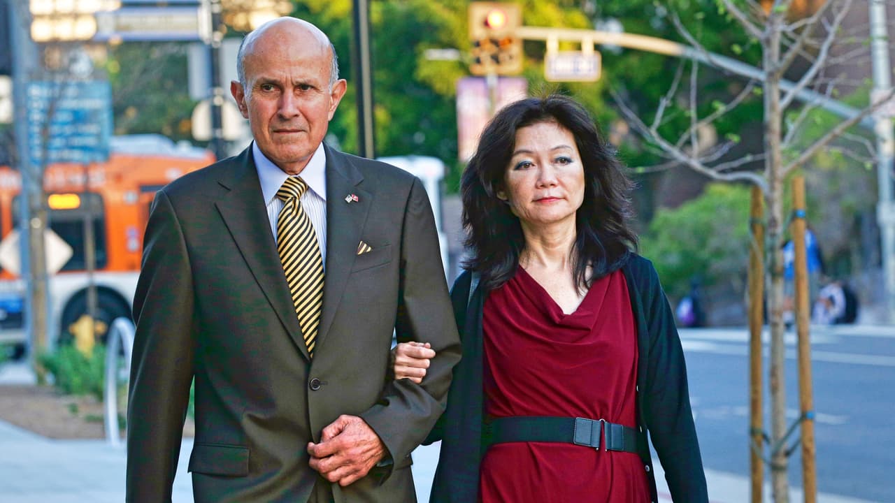 Fiscalía alega que un “mafioso” sobornó a un exjefe policiaco de Los Ángeles, un agente de ICE y varios funcionarios