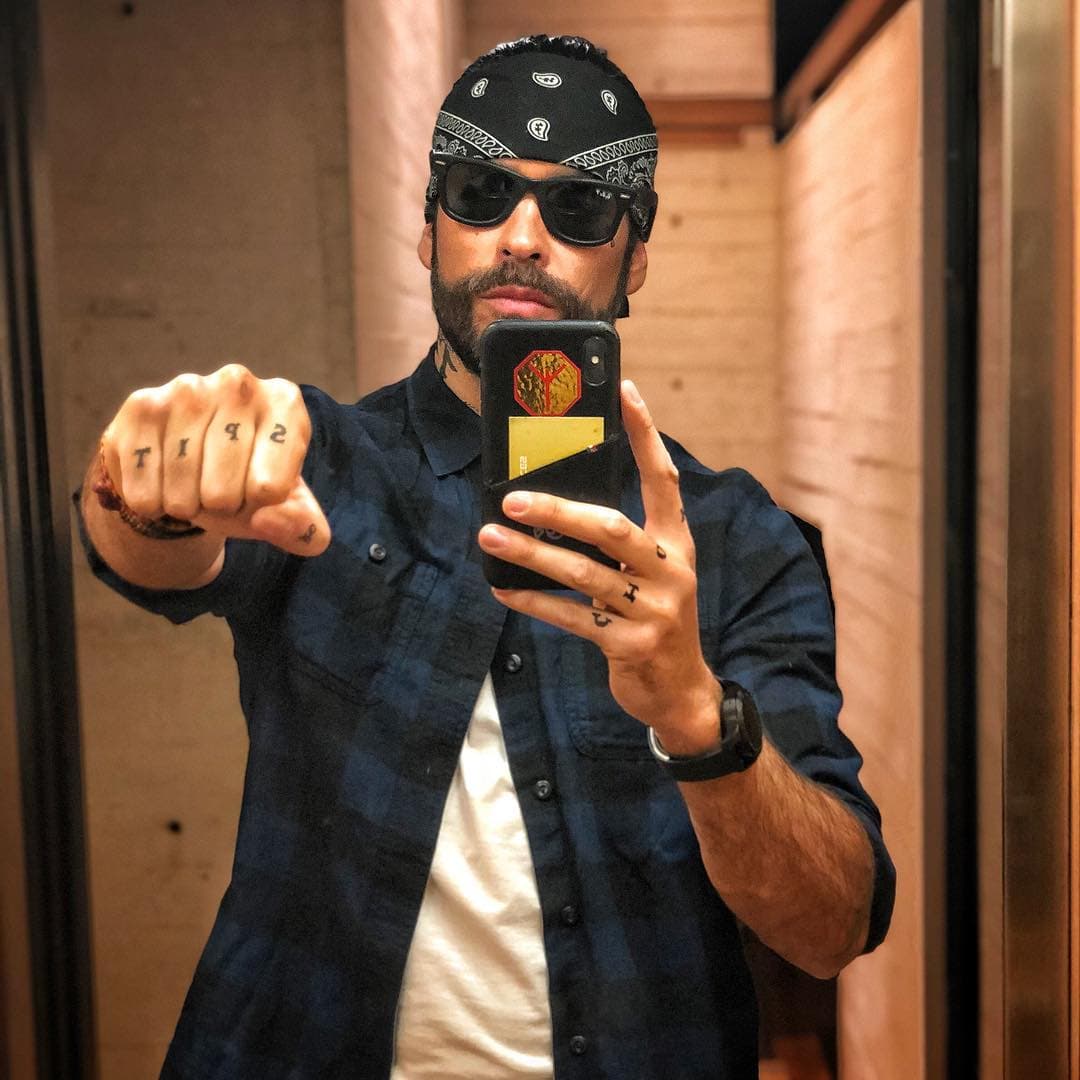 “Un día perfecto para mí sería salir de mi casa, con mi maleta e ir rumbo al aeropuerto con un destino nuevo que conocer”.