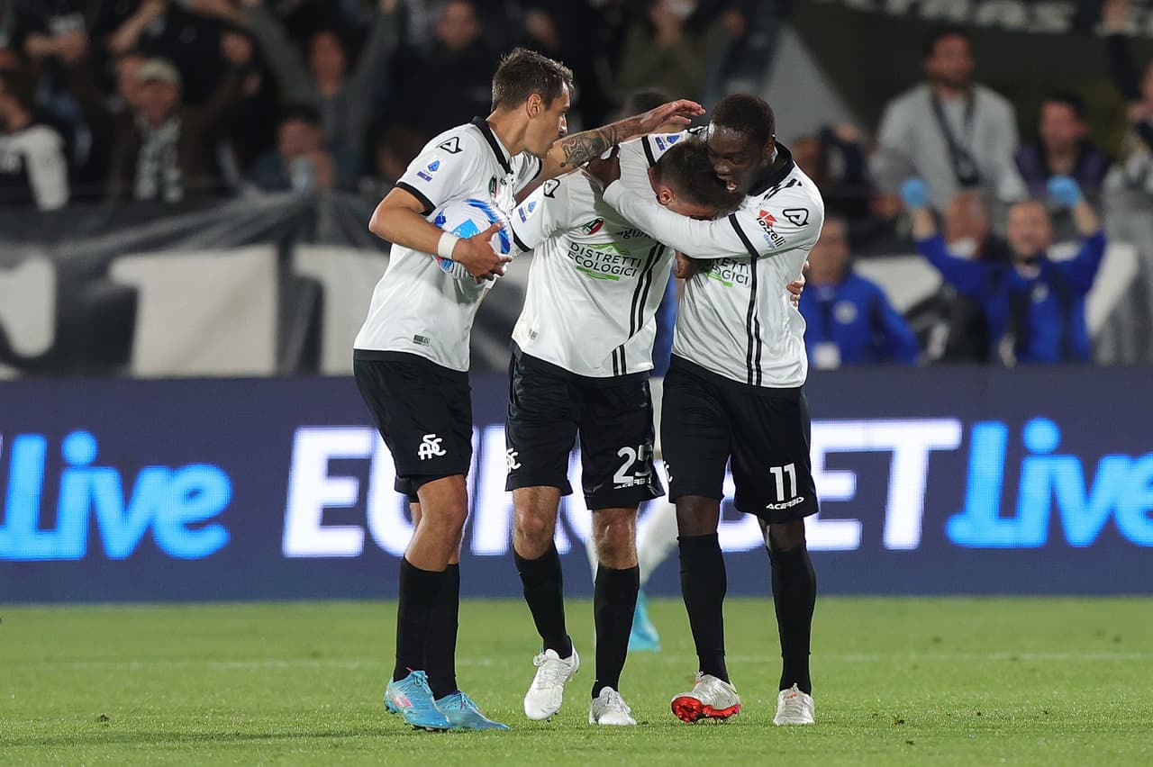 Inter se impuso 1-3 al Spezia en la Jornada 33 con goles de Marcelo Brozovic, Lautaro Martínez y Alexis Sánchez.