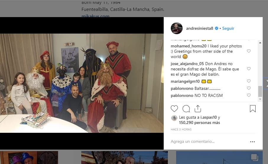 Tachan a Iniesta de racista por foto con los Reyes Magos