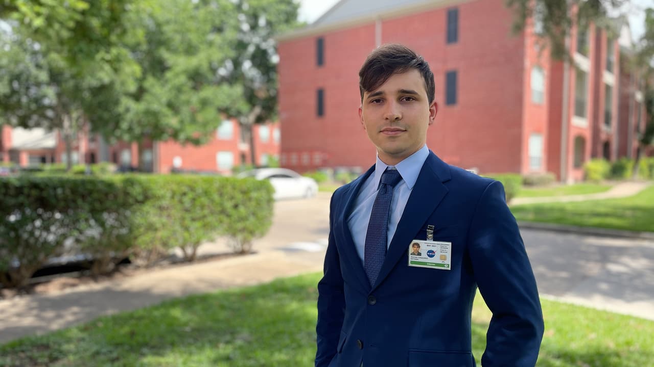 El siguiente paso de Antonio es mudarse a Atlanta donde estudiará un doctorado en ciencias aeroespaciales en el Instituto de Tecnología de Georgia y trabajará en un laboratorio especializado en misiones y optimización de naves espaciales.