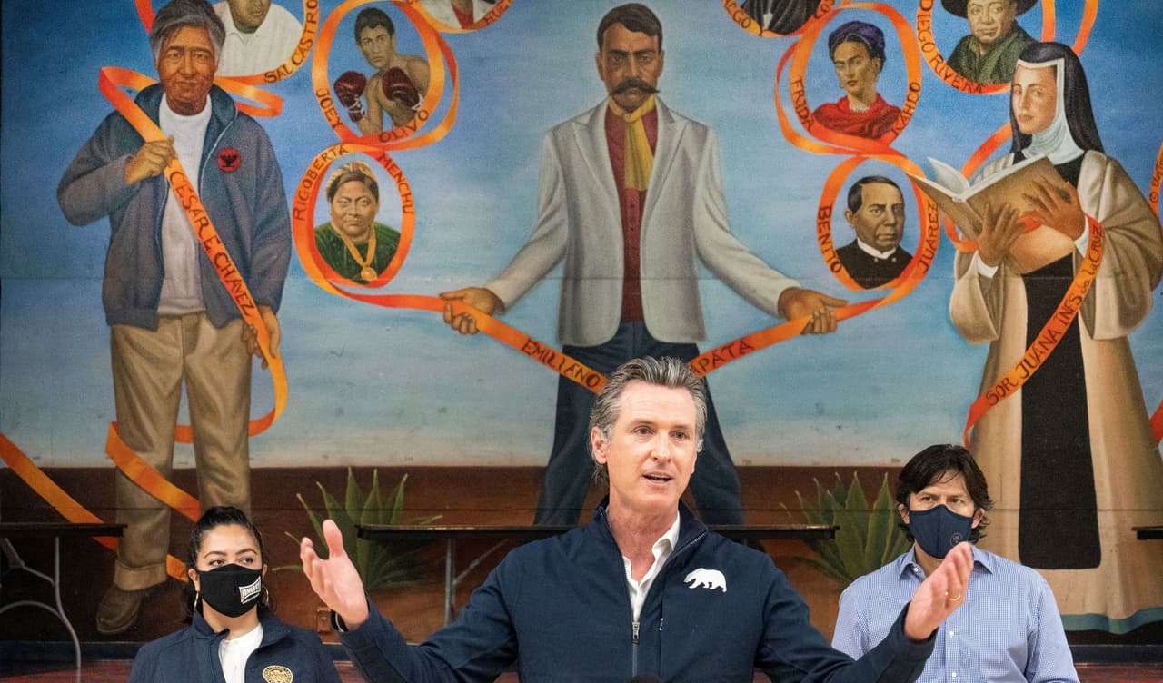 "No hacemos lo suficiente": Newsom sobre las vacunas que no llegan a las minorías en California