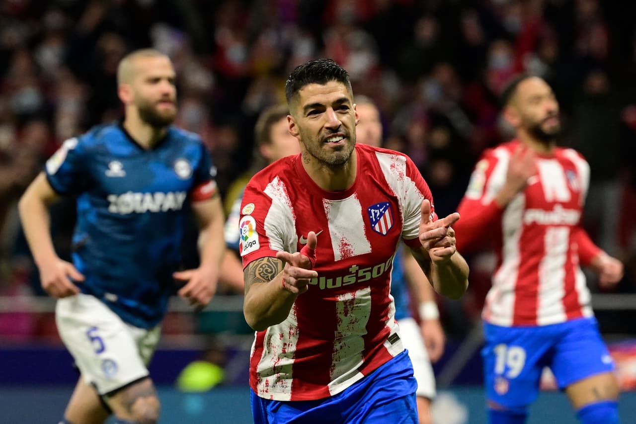 El Atlético de Madrid goleó al Alavés con sendos dobletes de Joao Félix y Luis Suárez.
