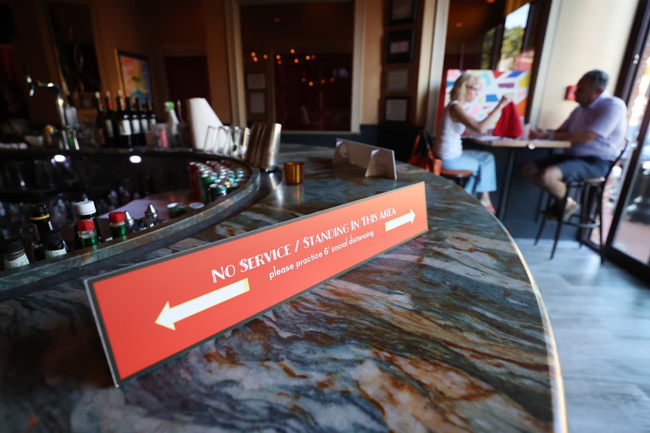 Pritzker da luz verde para que Illinois entre en la cuarta fase de la reapertura