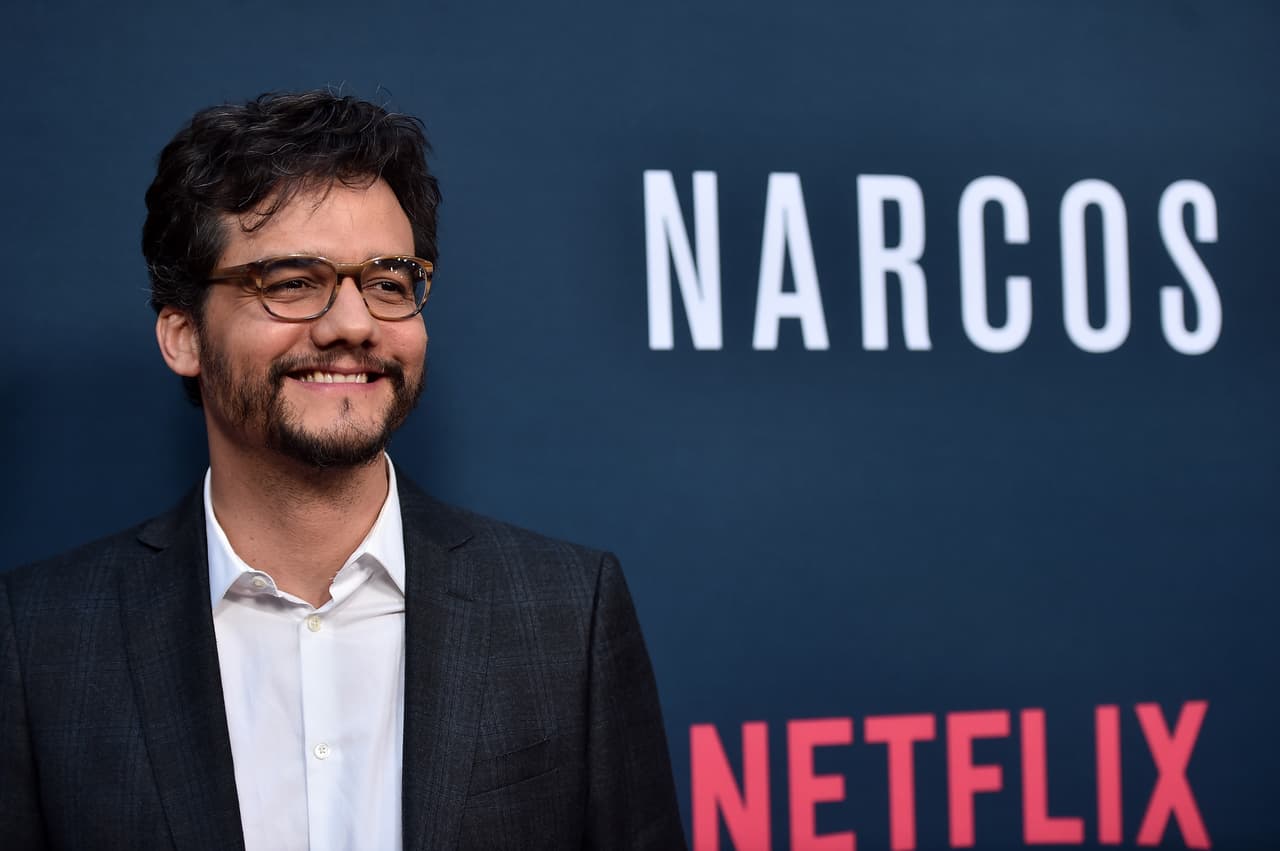 <b>Wagner Moura</b>: siendo brasileño, el actor interpretó a Pablo Escobar en
<b>Narcos</b>. Su trabajo para hablar español y el éxito de la serie le significaron una riqueza que alcanza los 10 millones de dólares.