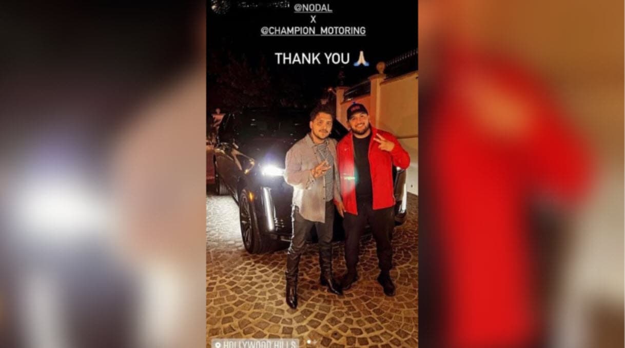 Se trata de un Cadillac Escalade Sport, un auto con valor de
<b>100,000 dólares</b>, según los reportes de la prensa.
<br>