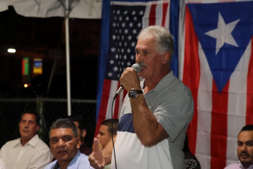 El senador Luis Berdiel Rivera, dio positivo a la prueba del coronavirus, pero se encuentra estable y asintomático.