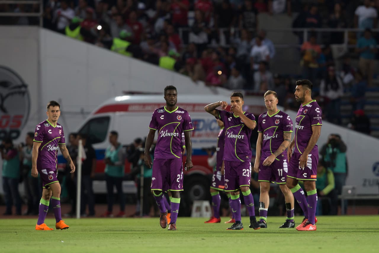 Caras largas en Veracruz tras la 'manita' recibida.