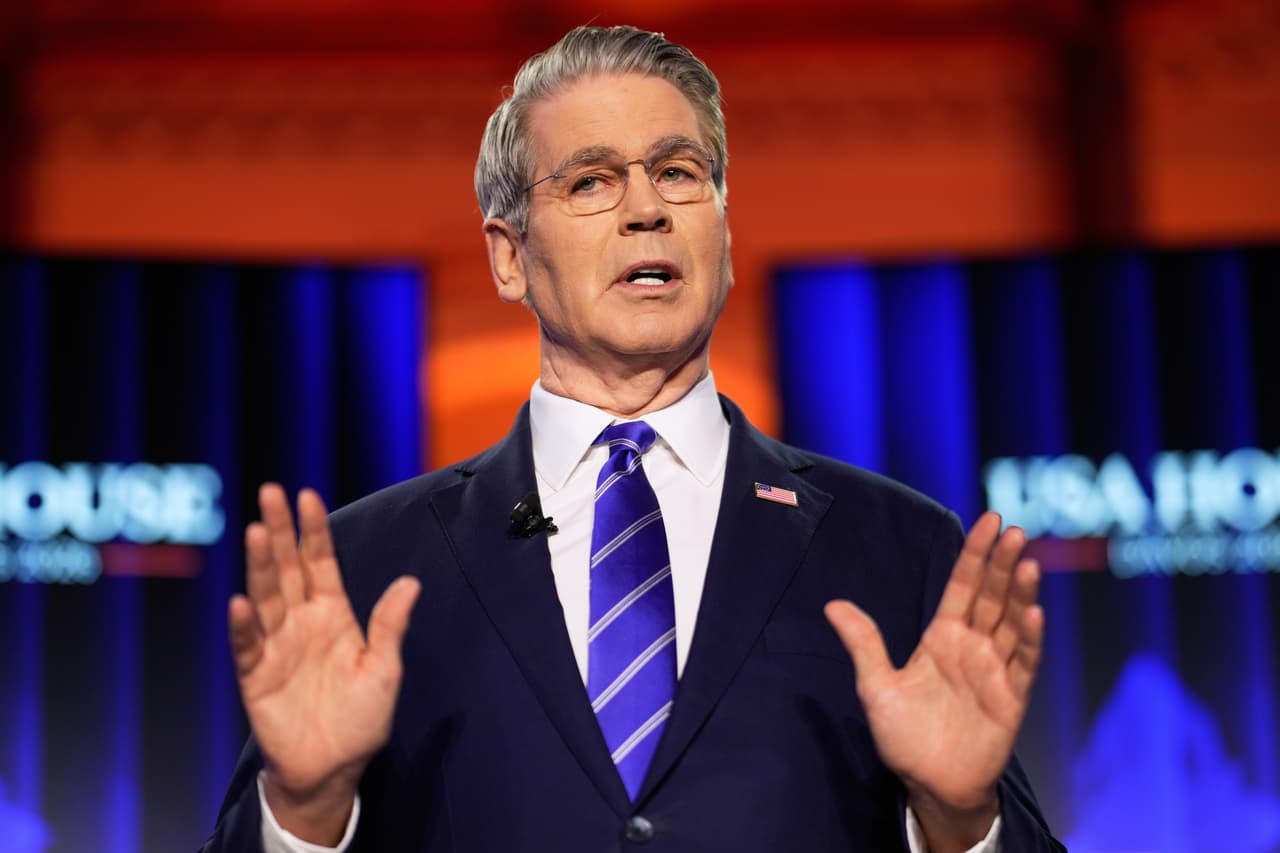 ¿Habrá negociación del T-MEC? Bessent lanza advertencia a Canadá por críticas a política comercial de Trump