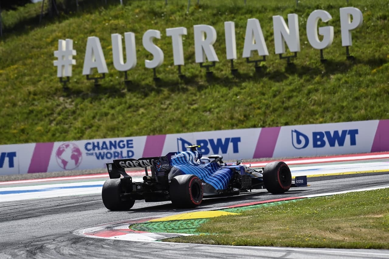 Max Verstappen se lleva el Gran Premio de Estiria en la Formula 1. El piloto neerlandés es número uno en el ranking de pilotos dejando muy atrás a Lewis Hamilton, quien quedó segundo; Bottas se queda con la tercera plaza. El mexicano Sergio Pérez no logra subir esta vez al podio, sin embargo sigue produciendo grandes resultados para Red Bull.
