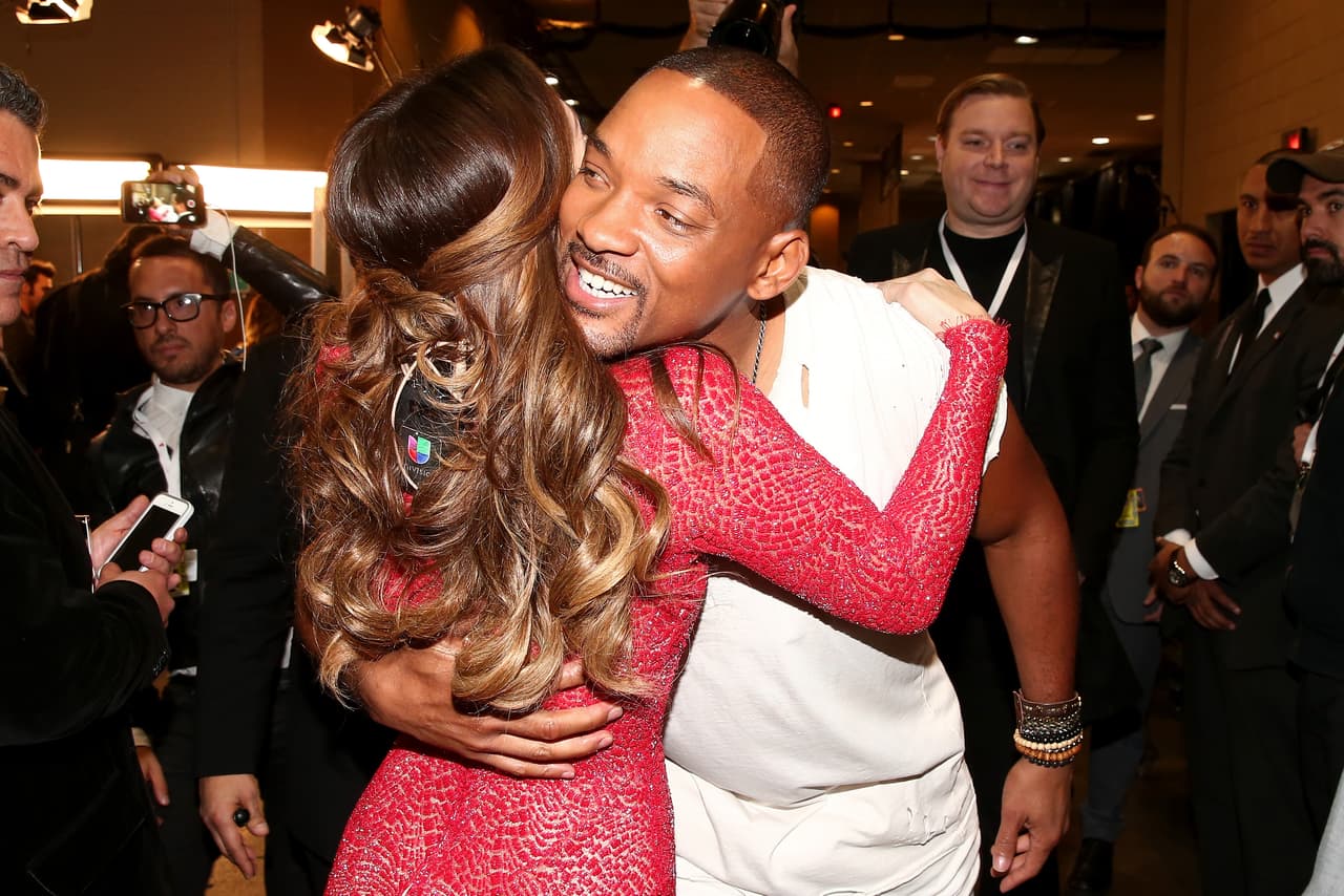 Abracito con su amiga Jacqui.