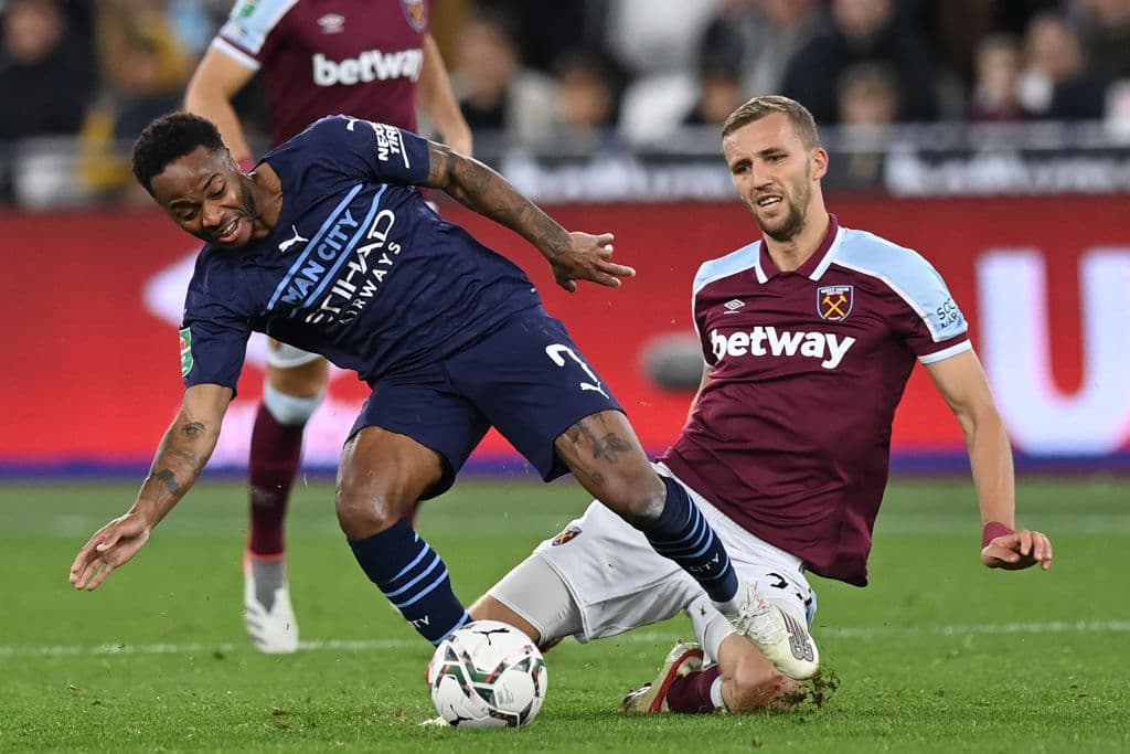 West Ham United derrotó en tanda de penales al Manchester City 5-3, ya que en tiempo regular se quedó 0-0 el marcador. Los 'Hammers' consiguieron su boleto a Cuartos de Final de la Copa de la Liga Inglesa.