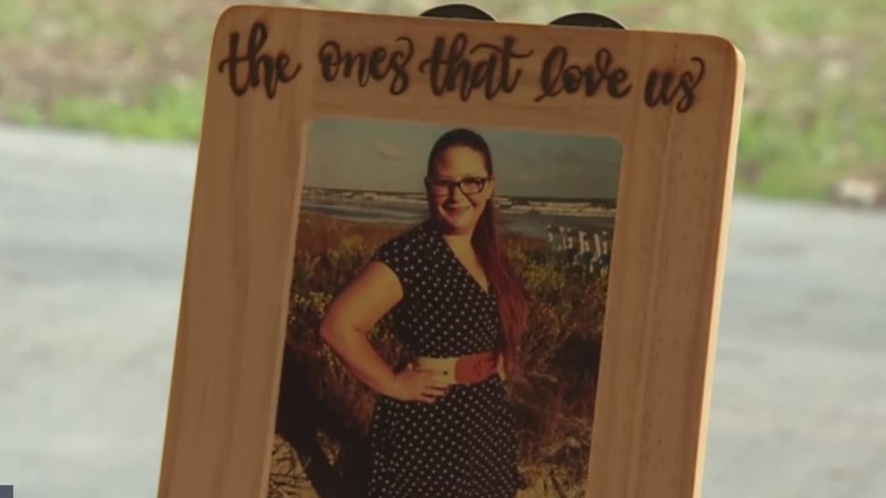 Aumentan a $50,000 recompensa por hallar al sospechoso de matar a una hispana hace 3 años