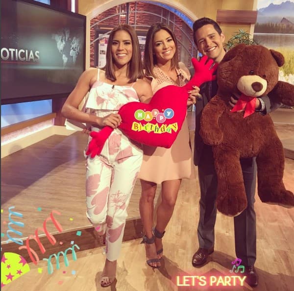 Nada más tierno que un enorme oso de peluche.