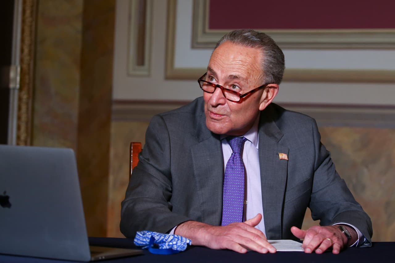 El senador Chuck Schumer reaccionó a la llamada que hizo Donald Trump a las autoridades electorales de Georgia, donde acusa que hubo fraude, para "encontrar" 11,780 votos a su favor para revertir el resultado.