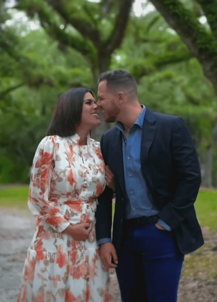 En ese entonces, Francisca andaba por el tercer mes de embarazo. "Me moría de ganas de compartir esta noticia con ustedes. Con el corazón lleno de amor y agradecimiento les compartimos el primer video que le hicimos a nuestr@ bebé. Sí, Francesco y yo vamos a ser padres", escribió.