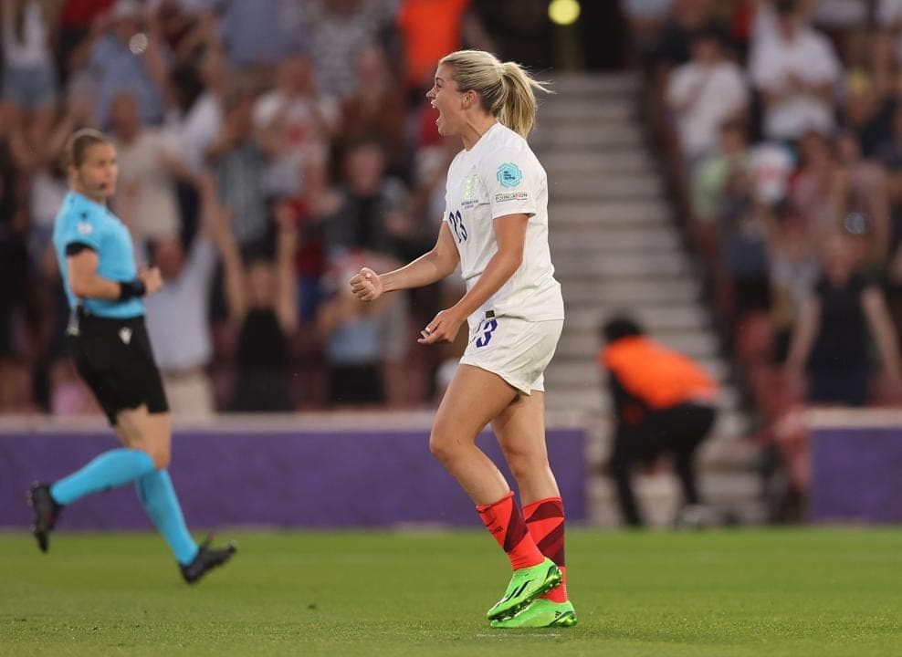 La Selección de Inglaterra no tuvo problemas para vencer por goleada a Irlanda del Norte que se mantiene sin puntos en el torneo.