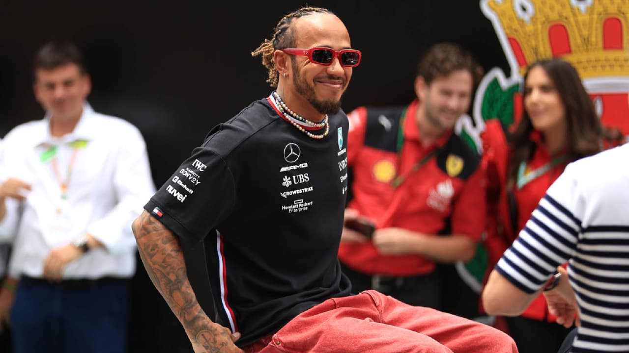Lewis Hamilton se une a la escudería Ferrari y Carlos Sainz se despide