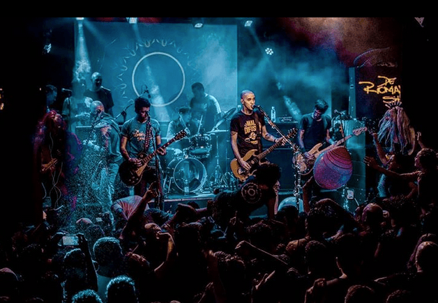 Si bien el ciclo con Ataque 77 se terminó, este 'Ciro punkero' se presentó con la banda en diciembre de 2017 para cantar durante nueve canciones.