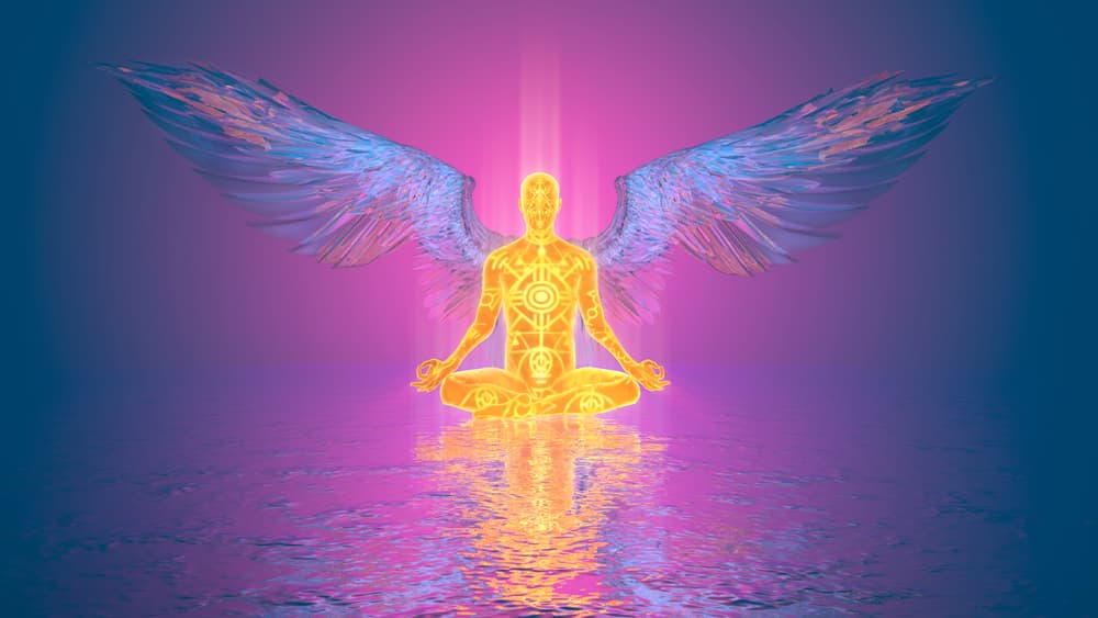 Siente cómo la luz penetra tus células, tu ADN, dejándolos en perfecto balance. Dale las gracias a Dios y a Sus seres de luz por la energía recibida.
<br>