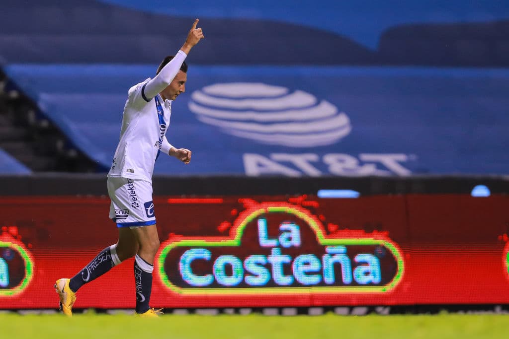 A los 40’ ‘Fideo’ le dio la vuelta al partido con un tremendo cañonazo desde fuera del área.