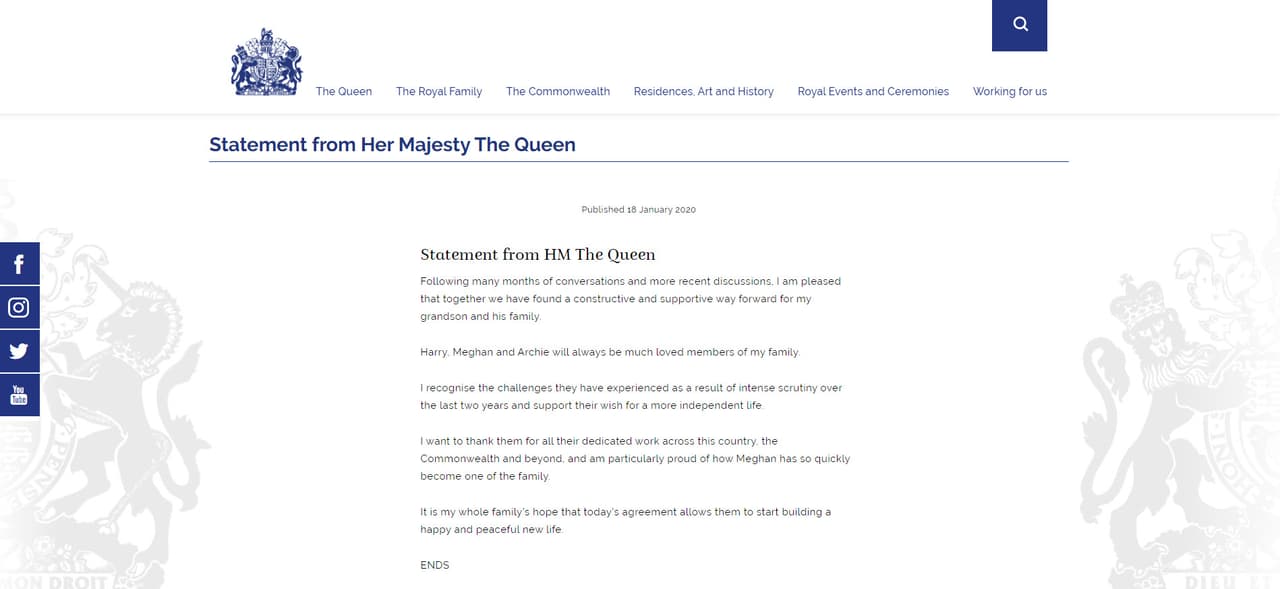 La monarca británica reconoció que la pareja ha vivido momentos difíciles por el asedio de la prensa: "Reconozco los desafíos que han experimentado como resultado del
<b><a href="https://www.univision.com/famosos/una-vieja-ley-amenaza-con-separar-a-meghan-markle-y-el-principe-harry-de-su-hijo-archie-harrison-fotos">intenso escrutinio en los últimos dos años</a></b> y apoyo su deseo de una vida más independiente".
<br>