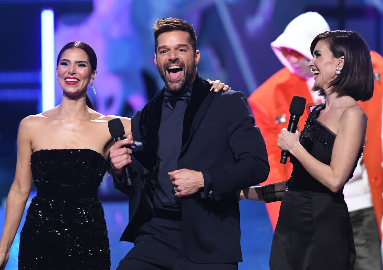 La alegría y excelente química de los conductores Roselyn Sánchez, Ricky Martin y Paz Vega será recordada por siempre en la historia de Latin GRAMMY.