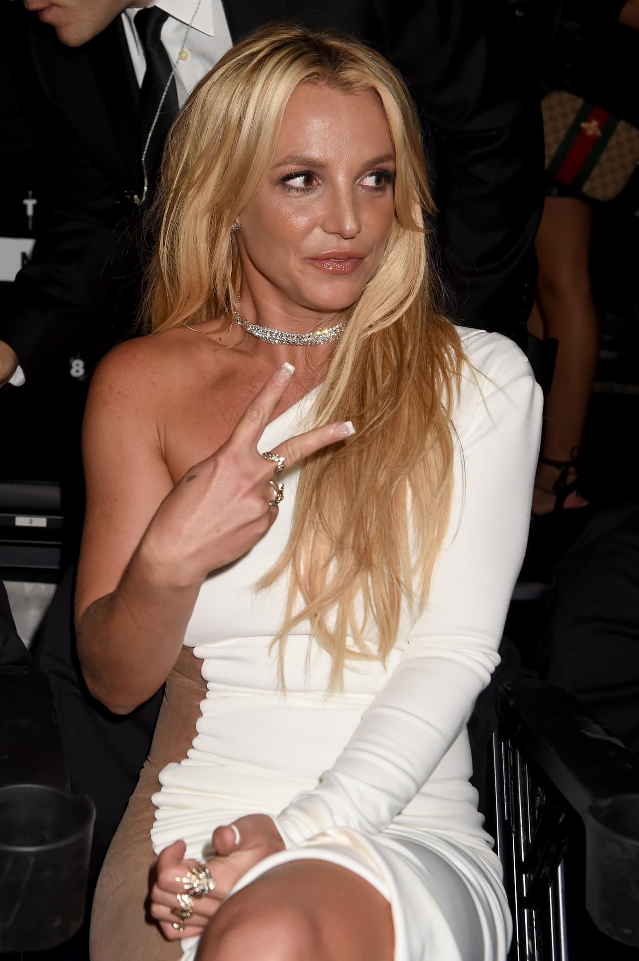 Días antes a la responsiva de James Spears, Britney, a través de sus abogados, alegó que
<b>no existe justificación</b> para ocultar información sobre su caso.
<br>